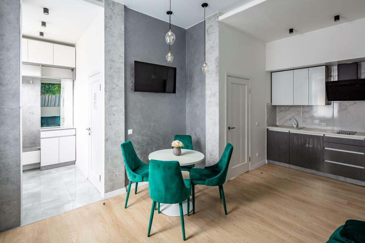 Two Bedroom Lviv Exterior photo